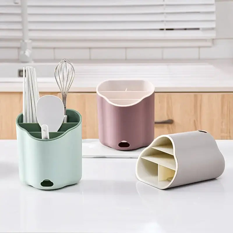 Wavy Plastic Cutlery Holder