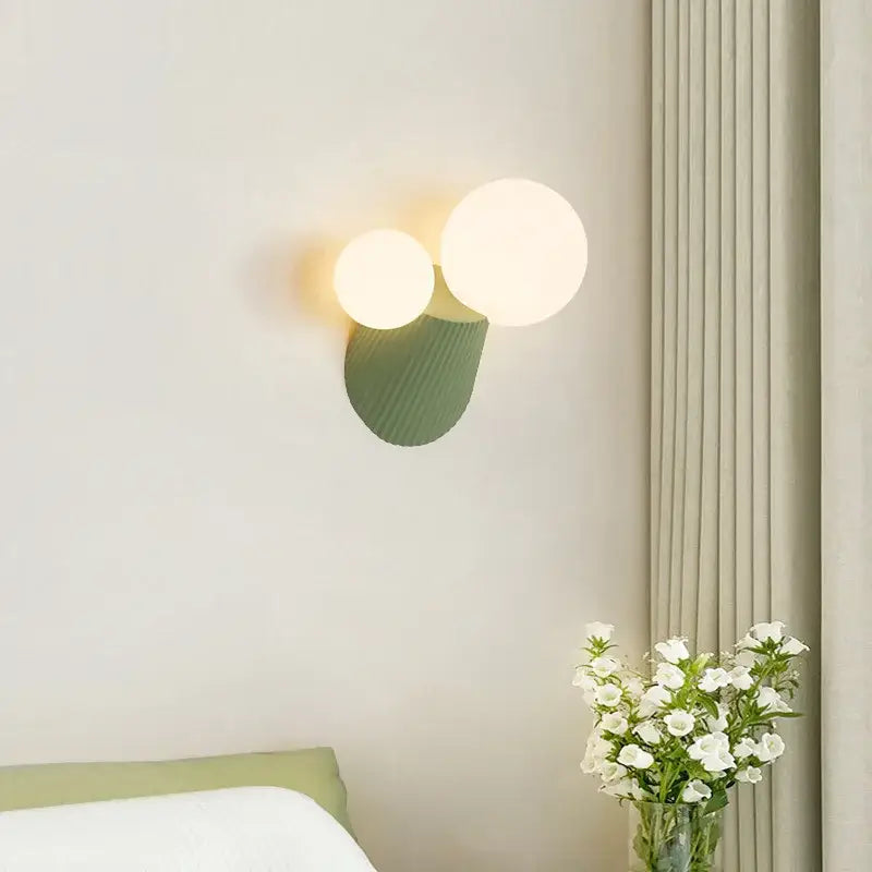 Green Resin Wall Lamp