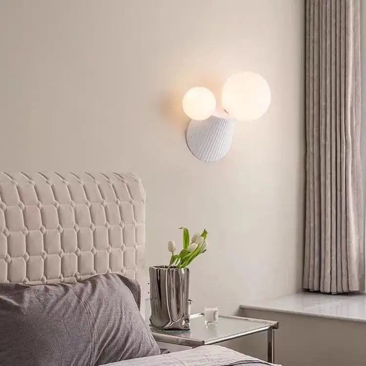 Green Resin Wall Lamp
