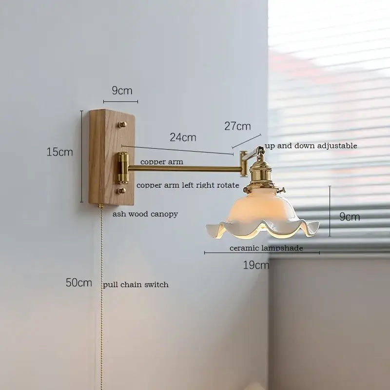 Brass Scalloped Wall Light