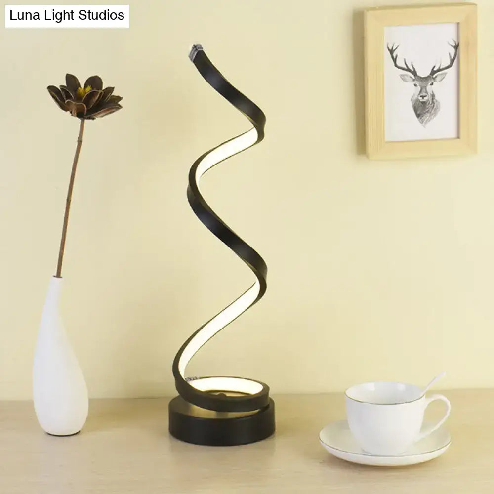 Black Gold LED Table Lamp