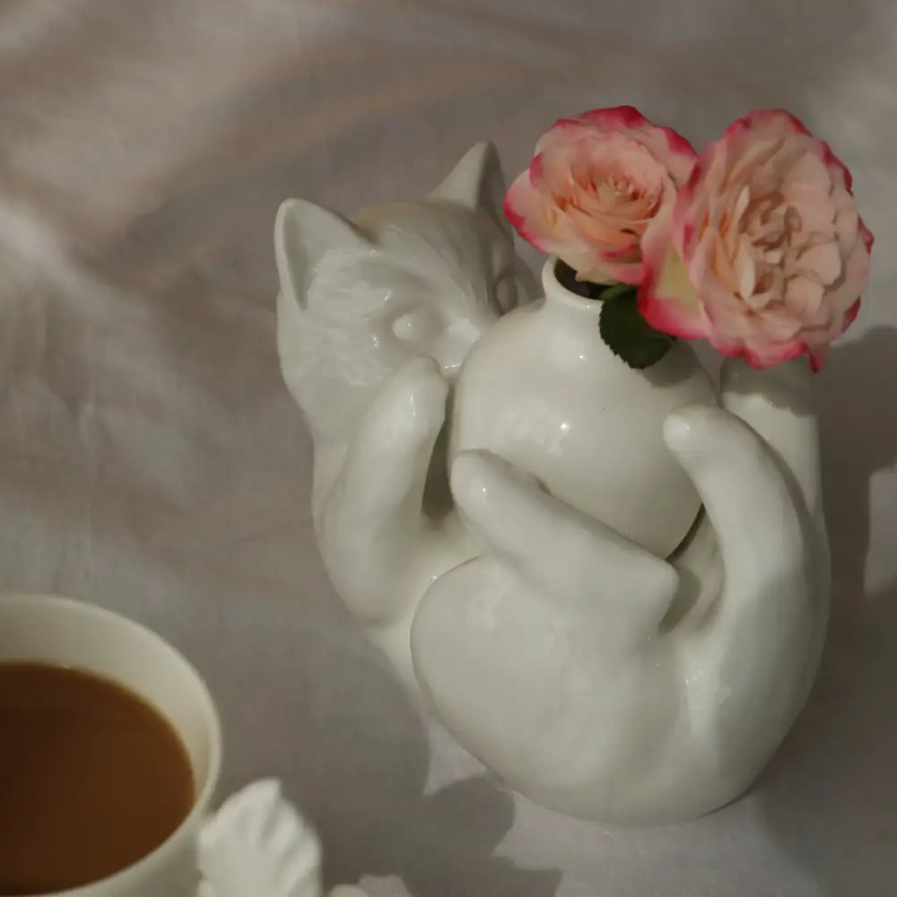 White Ceramic Cat Vase Aromatherapy Base