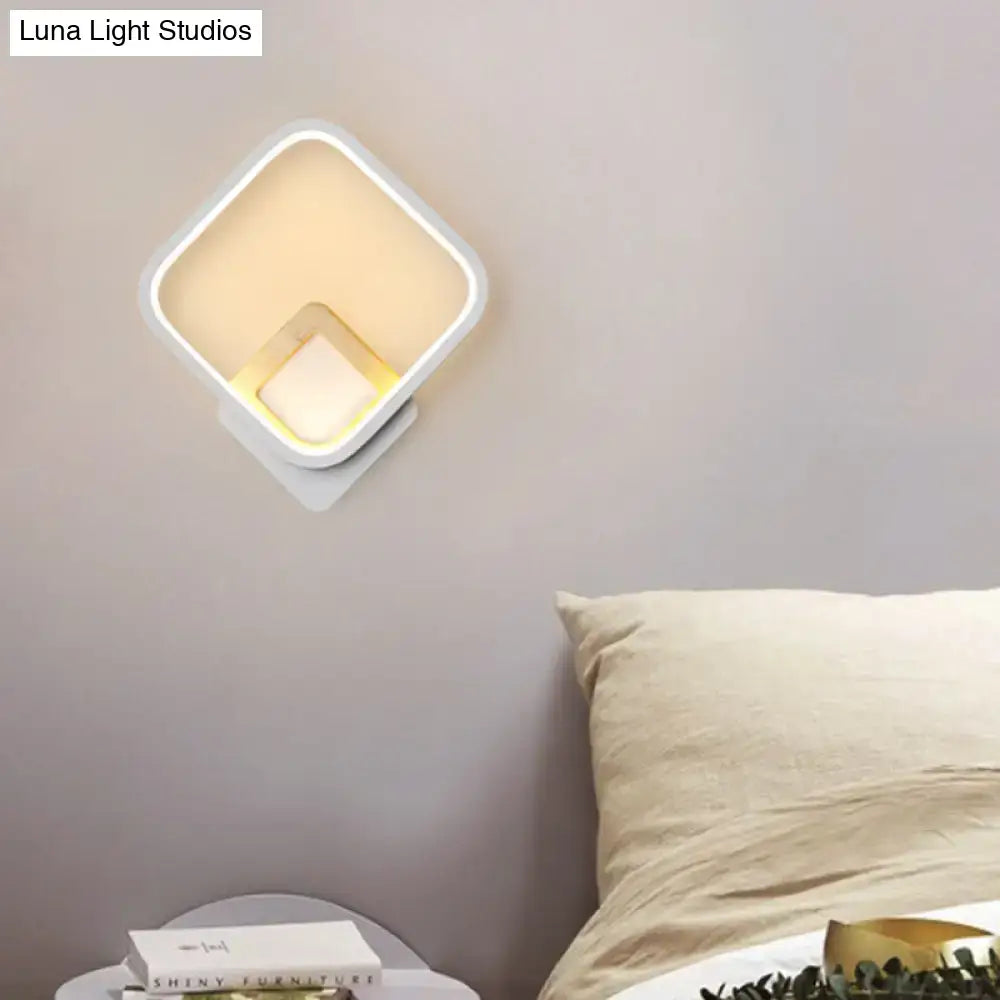 White Metal Minimalist LED Wall Sconce