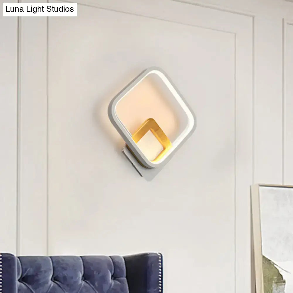White Metal Minimalist LED Wall Sconce