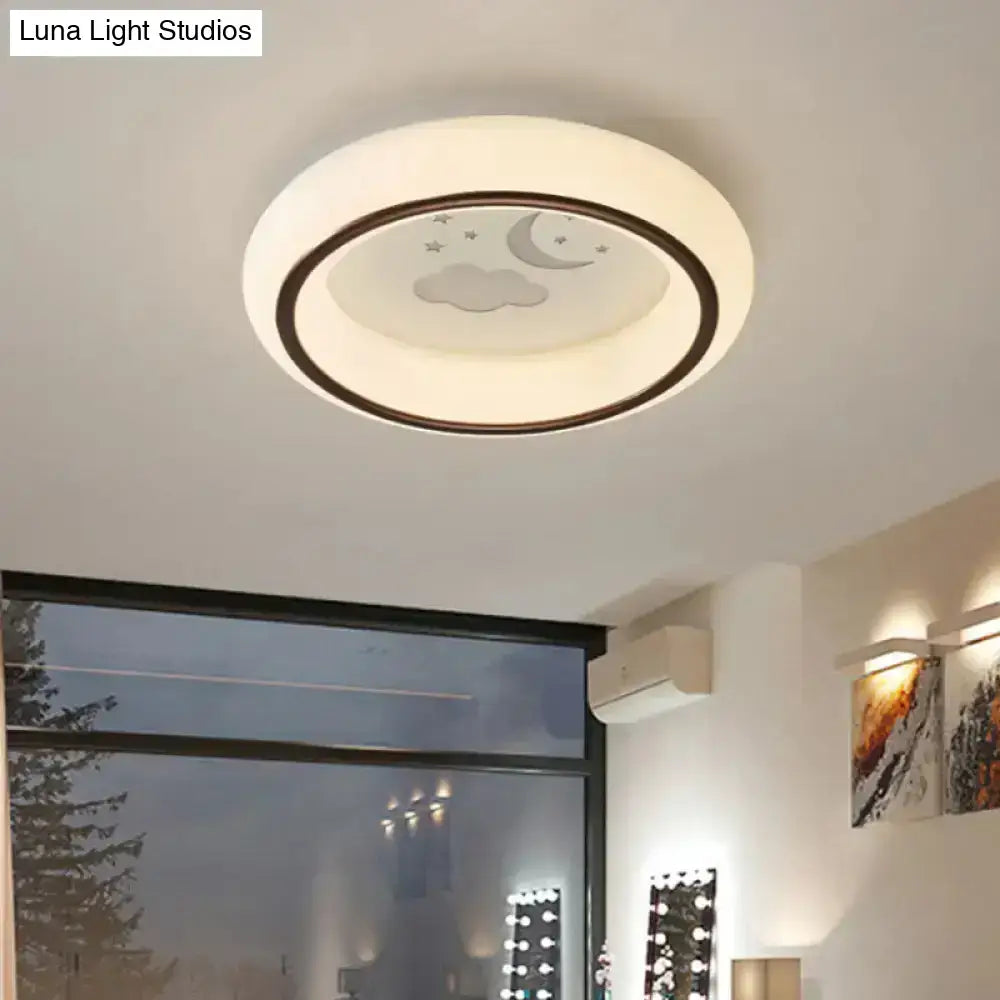 White Balloon Ceiling Light