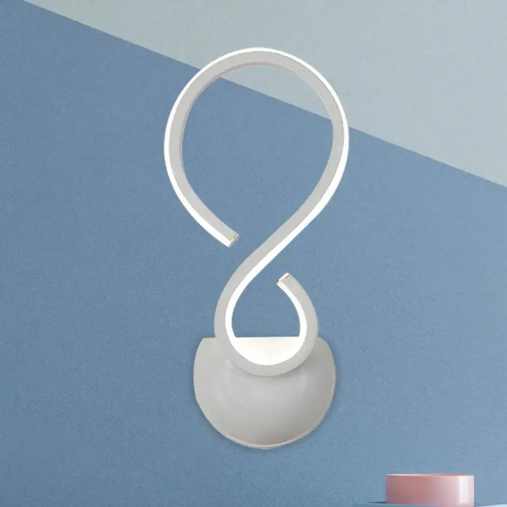 White Twist Wall Lamp