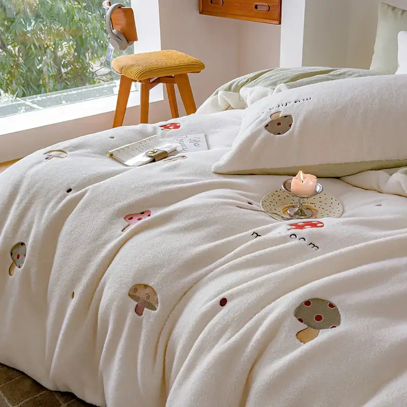 Cashmere Embroidered Duvet Set