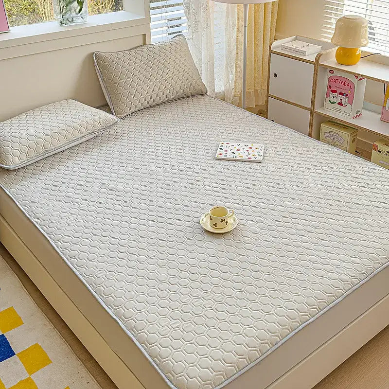 Latex Quilted Fitted Sheet