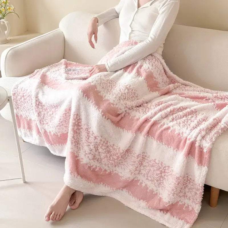 Cationic Jacquard Plush Throw