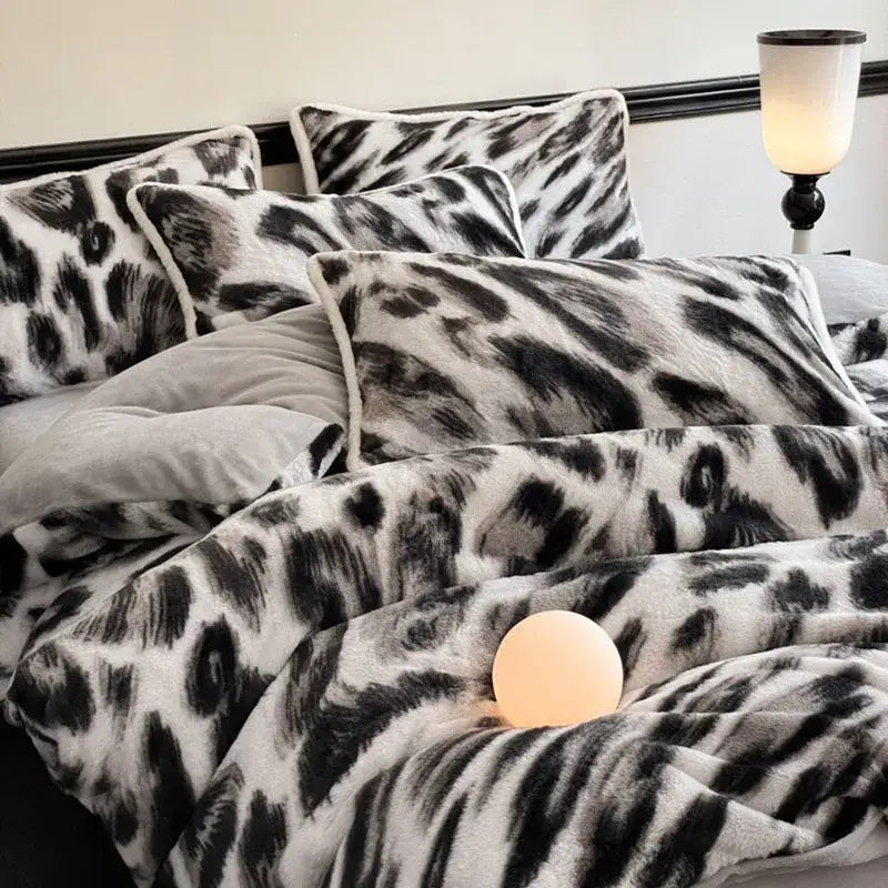 Leopard Rabbit Hair Bed Set