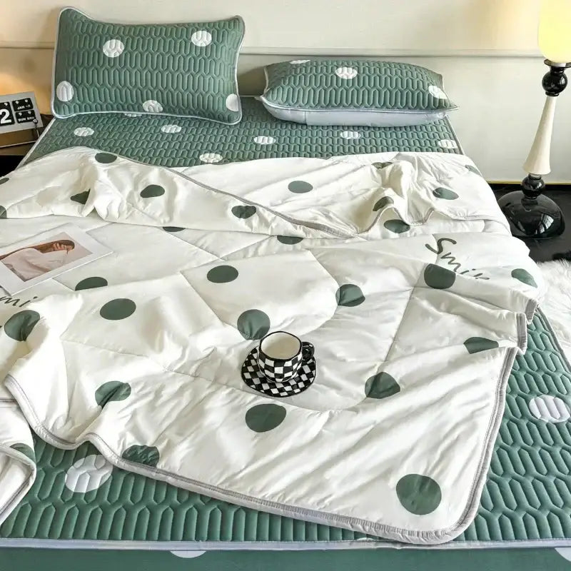 Red White Comforter Set