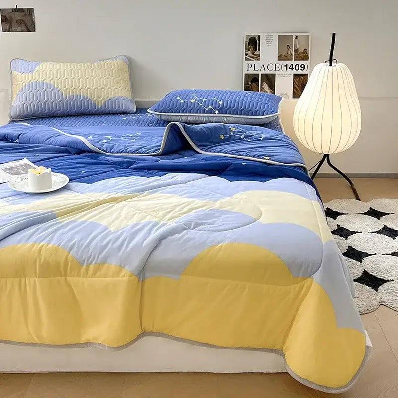 Red White Comforter Set