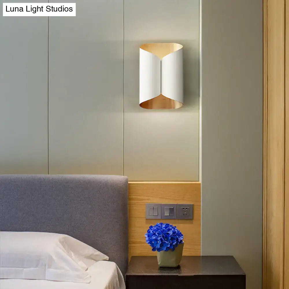 Black Roll Metal Wall Lamp