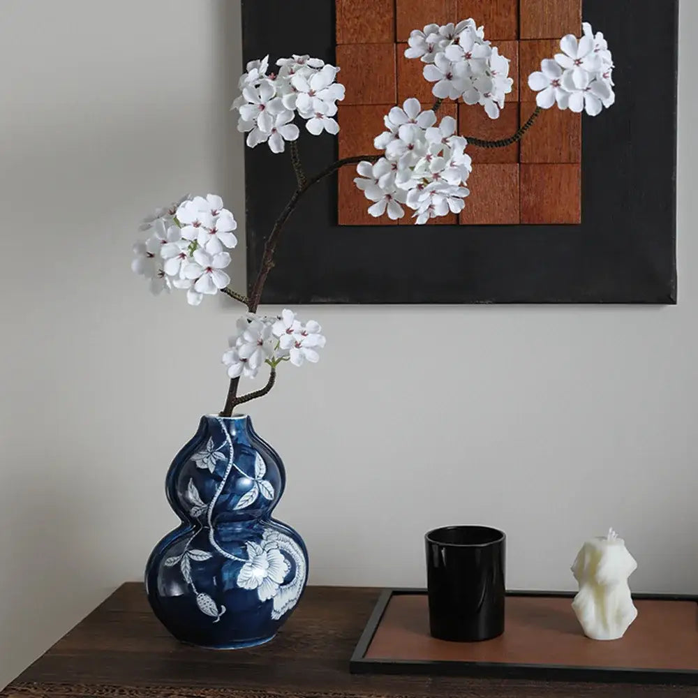 Blue Porcelain Retro Floral Vase