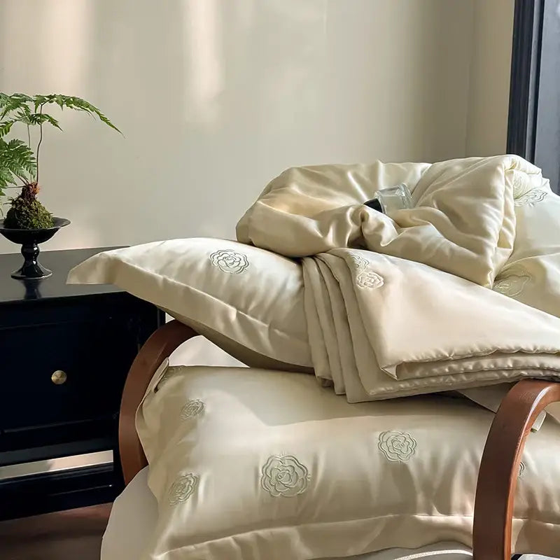 Eucalyptus Floral Quilt Set